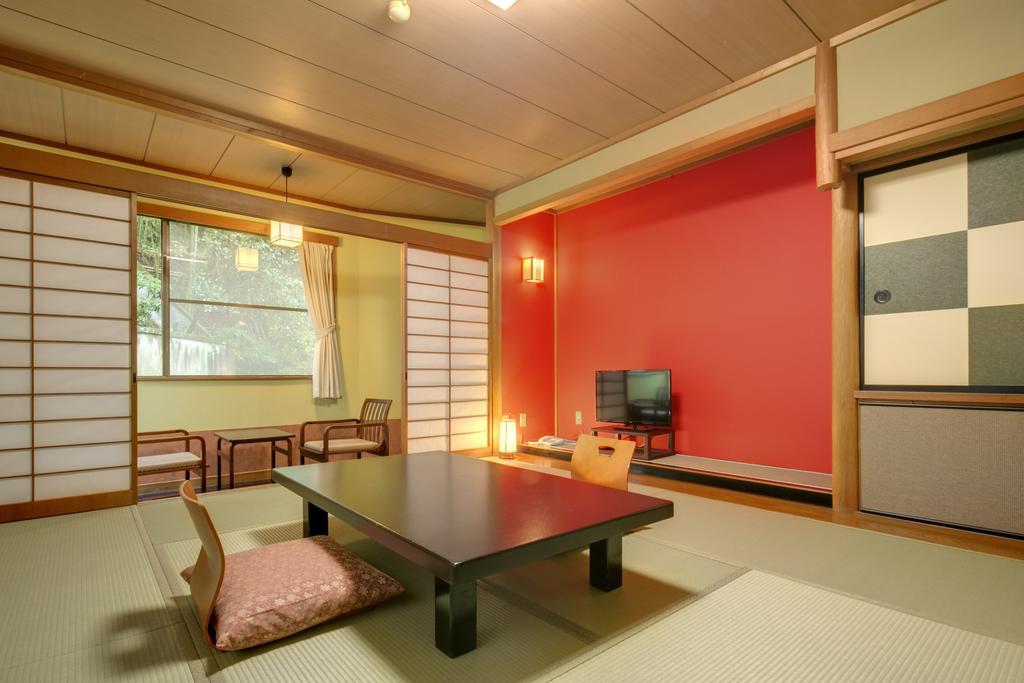 Yugawara-Onsen Komachikan Exterior photo